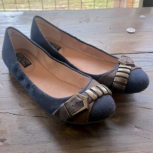 Adam Tucker Adrian 12 Flats SIZE 8 Navy Brown Buckle Shoe